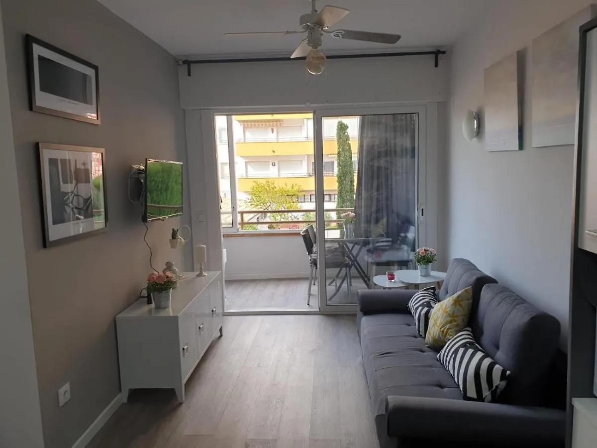 Apartment Holiday Con Vistas A Playa Y Con Piscina Roses Spain