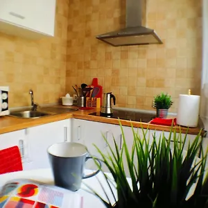 https://centro-wifi-2-camas-de-matrimonio-playa.hotelsincadiz.net