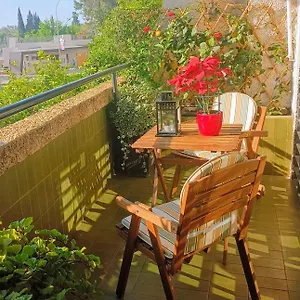 https://bright-appartment-facing-the-river-plaza-espana.es-andalucia.com
